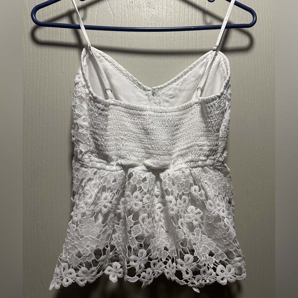 ✨🤍Abercrombie & Fitch White Lace Peplum Cami Top XS - Picture 5 of 16